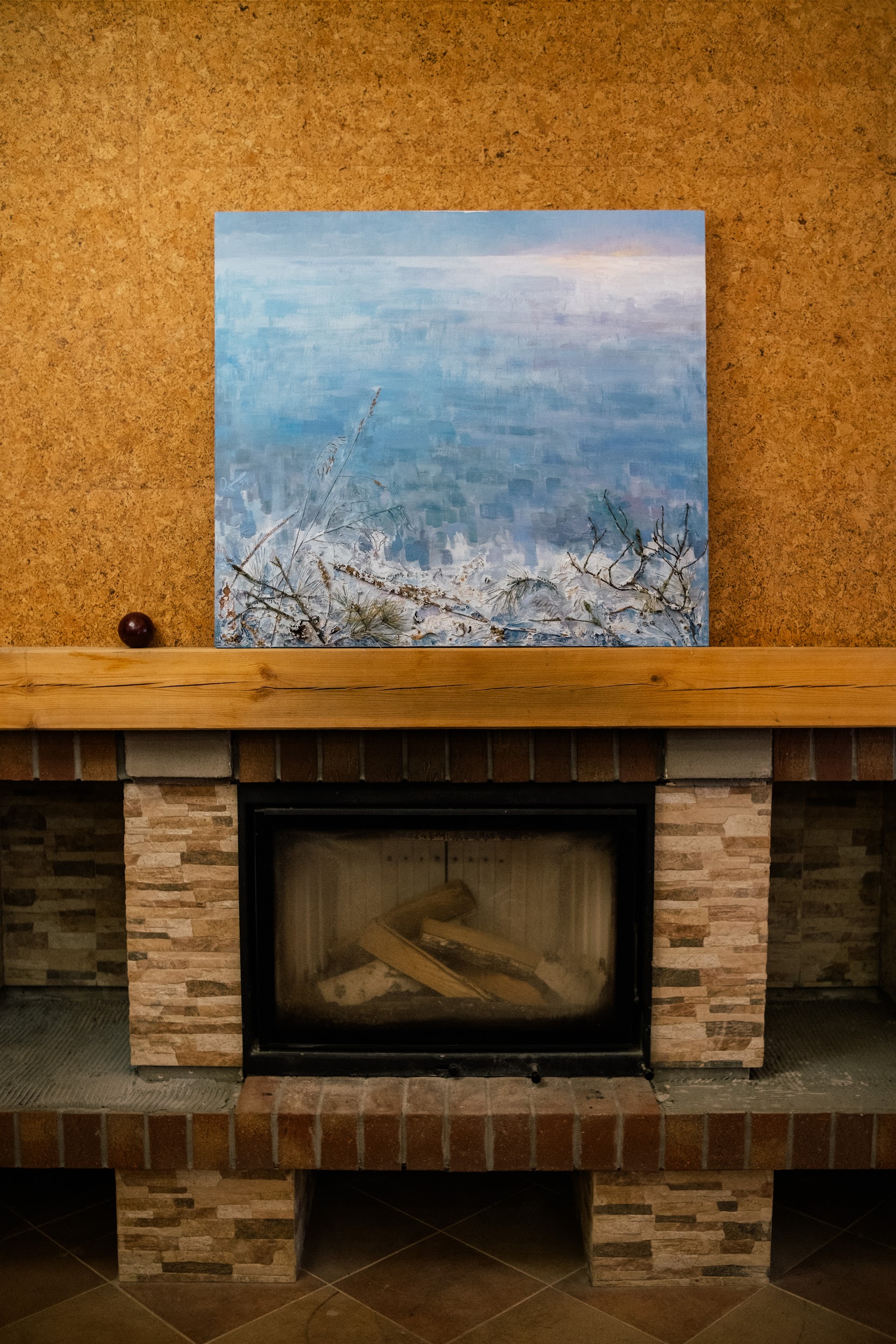 Работа Ольги Гетманцевой «Снег. Девушка. Вода»